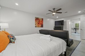 5 sovrum, skrivbord, gratis wi-fi och sängkläder