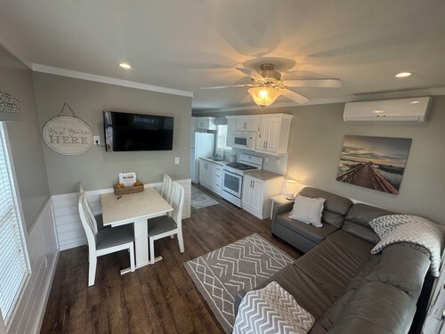 Charming 2-bedroom cabin at Sun Retreats Silver Lake campground.