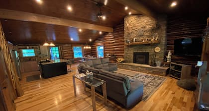 Luxe Logs - your perfect Adirondack Getaway!