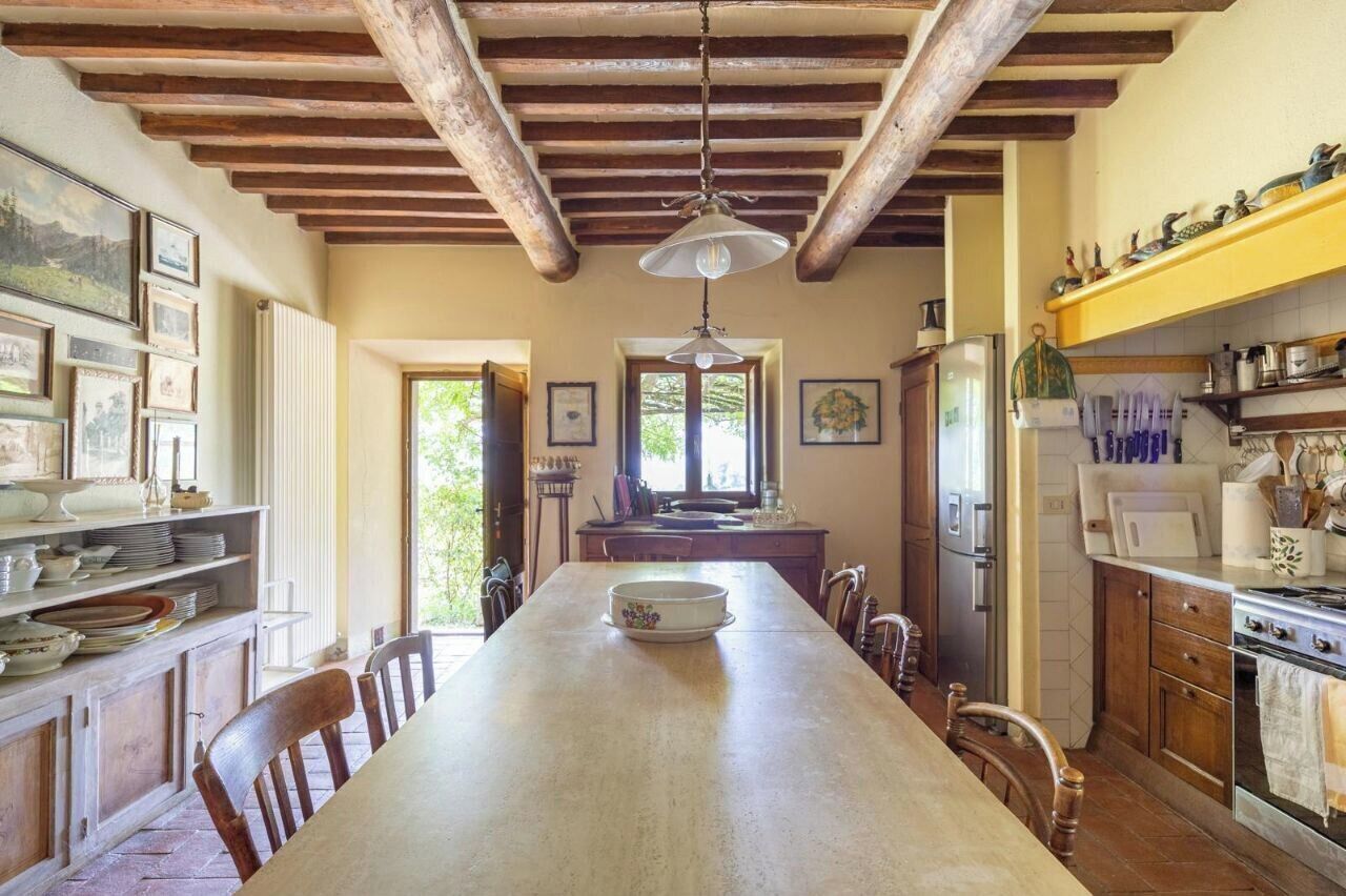Millennial Charm in Chianti: Pool & Stunning Terrace