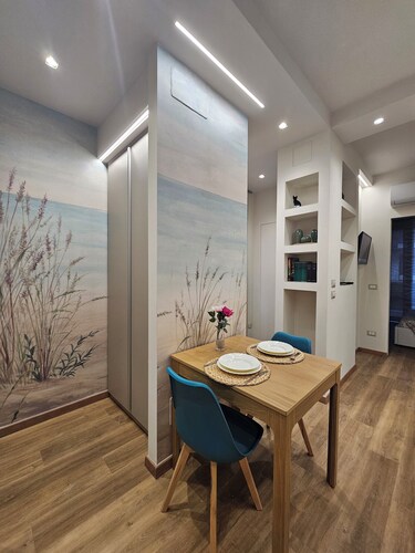 Delightful one-bedroom apartment by the sea