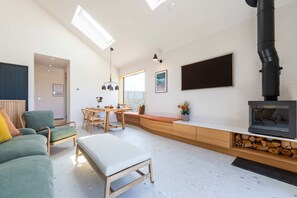 Smart TV, offices