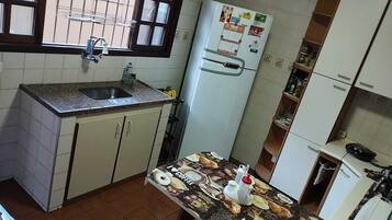 Micro-ondas, fogão, cooktop