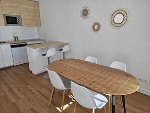 Dining - 2-bedroom apartment 10 minutes from the beach (Bénesse-Maremne)