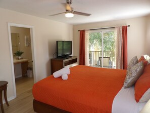 4 Schlafzimmer, Bügeleisen/Bügelbrett, WLAN, Bettwäsche