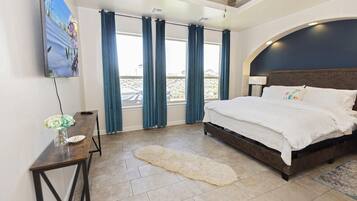 2 bedrooms, desk, iron/ironing board, free WiFi