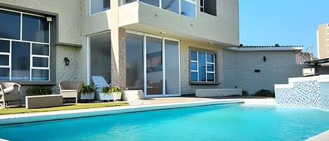 Chalet | Pool | Outdoor pool