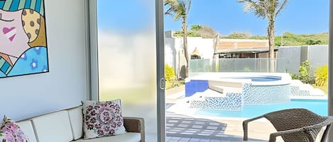 Chalet | Living area | Flat-screen TV