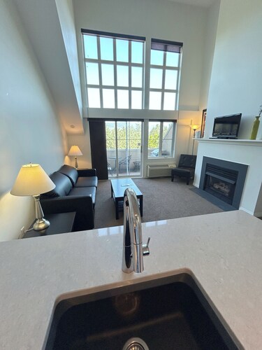 Penthouse Suite on Golf Course - 308