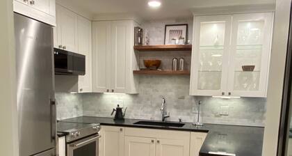 Luxurious 2-Bedroom Condo in Centerville Furnished by Ralph Lauren