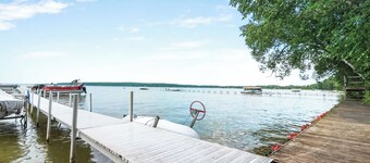 Newly Renovated Waterfront Condo w/ Boat Slip