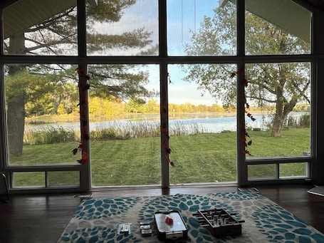 Interior. 4-season chalet middle of nature on the edge of private lake with panorama view