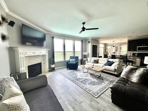 Smart TV, fireplace, stereo, offices