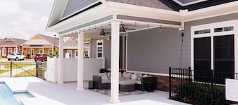 The Cottages 3 2BR2BA Dothan Pet Friendly Gorgeous Pool, Pickle Ball court, Gym