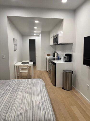 Charming studio with WiFi and AC in downtown Sacramento