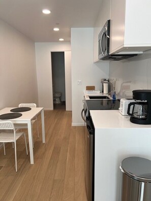 Microwave, oven, stovetop, dishwasher