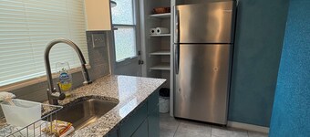 Charming 1-bedroom cottage pet/kid friendly