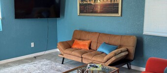 Charming 1-bedroom cottage pet/kid friendly