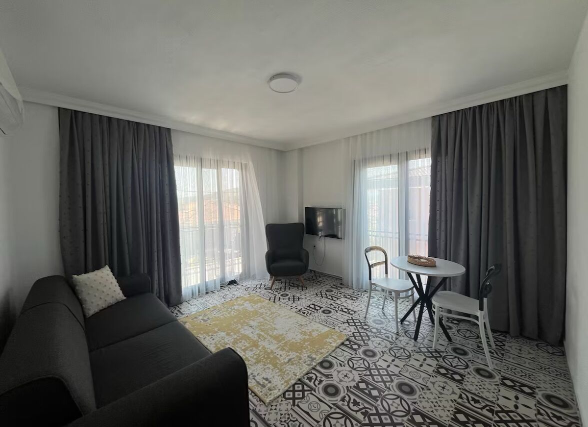 Deluxe Suite, Balcony, Sea View | Free WiFi