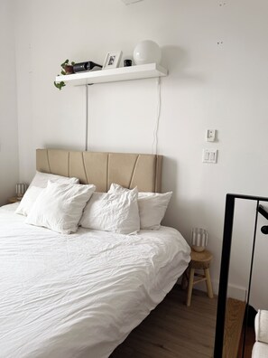 1 habitación, tabla de planchar con plancha, wifi y ropa de cama 