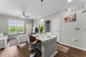 Interior - Bright 1BR in Magnolia + Near Woodlands Waterway (Magnolia)