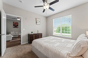 1 bedroom, bed sheets