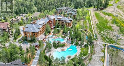 Modern Bear retreat ,Creekside ,Hike, Bike, Ski, Soak, Ground level