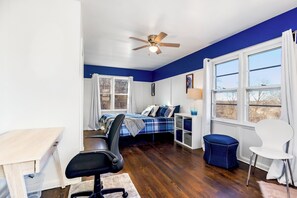 3 bedrooms, WiFi, bed sheets
