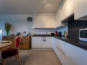 Microwave, oven, dishwasher