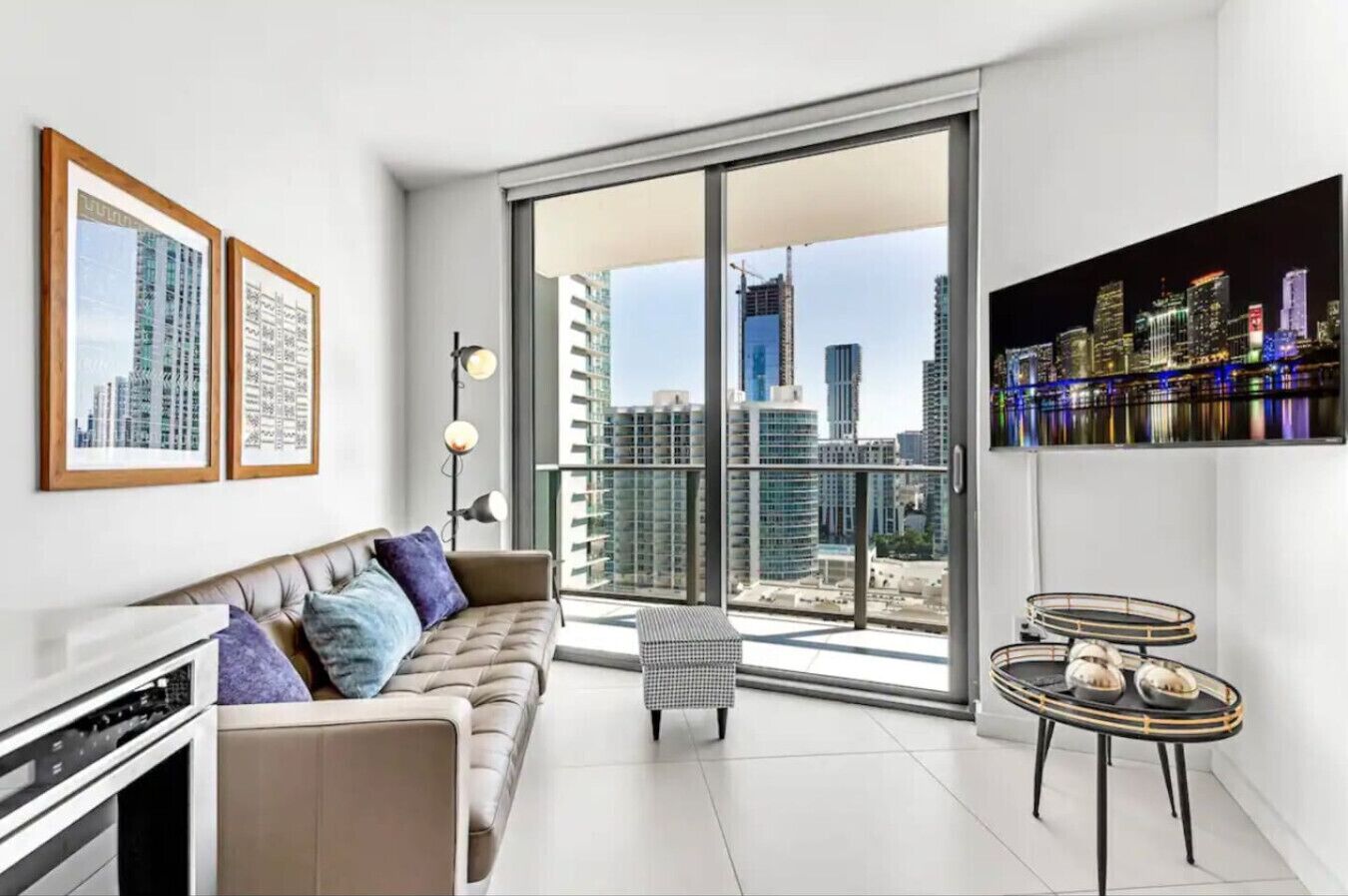 TV, video games, table tennis, stereo