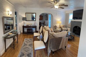 TV connectée, cheminée