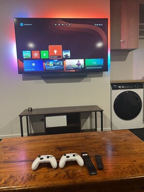 Interior - Brand New | Games Room | Family Home | Sleeps 6 (Prebbleton)