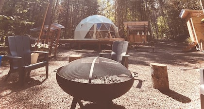 • TRANQUILITY DOME• OFFGRID GLAMPING RETREAT IN PRIVATE FOREST!