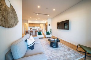 TV, offices - SYLO Luxury Apartments - Penthouse LVL 3 (Adelaide)