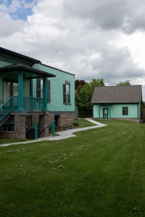Exterior - The Nautilus at JS Hubbs Guest House (Hammondsport)