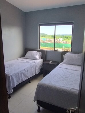 3 Schlafzimmer, Bügeleisen/Bügelbrett, WLAN, Bettwäsche