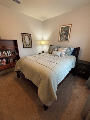 2 Schlafzimmer, Bügeleisen/Bügelbrett, WLAN, Bettwäsche