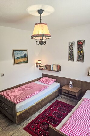 3 bedrooms, Internet