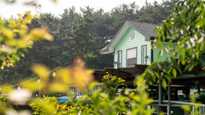 Exterior - Anmyeon-do Ssong Pension (Taean)