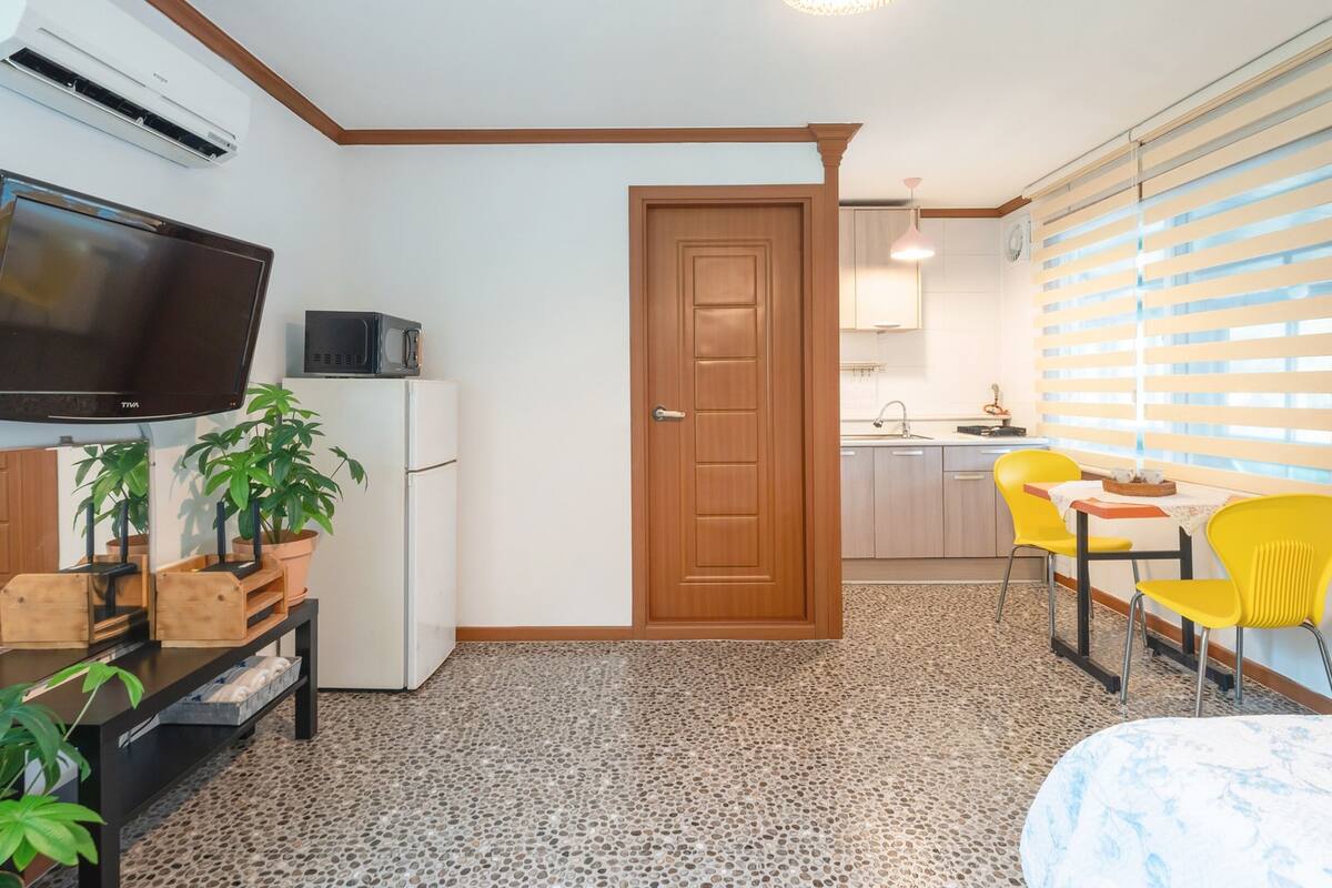 Habitación básica, 1 habitación (sea snail) | 1 dormitorio y wifi gratis