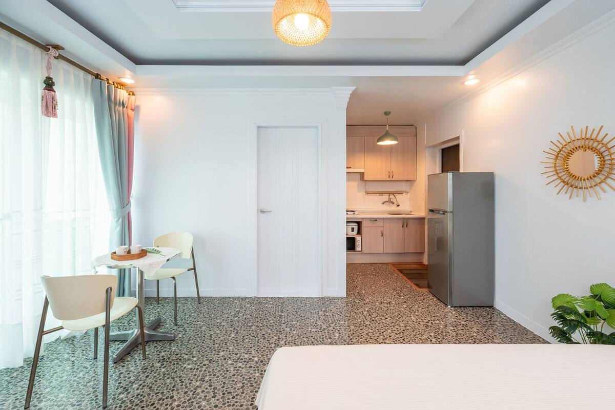 Habitación básica, 1 habitación (sunset glow) | 1 dormitorio y wifi gratis