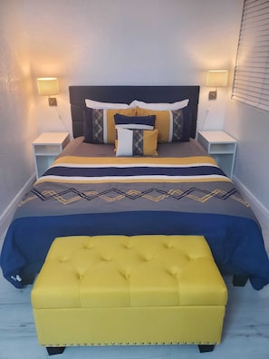 1 chambre, fer et planche à repasser, Wi-Fi, literie fournie