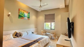 Triple Room, 2 Queen Beds | 2 bedrooms, laptop workspace, free WiFi