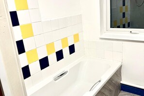 Douche, serviettes fournies