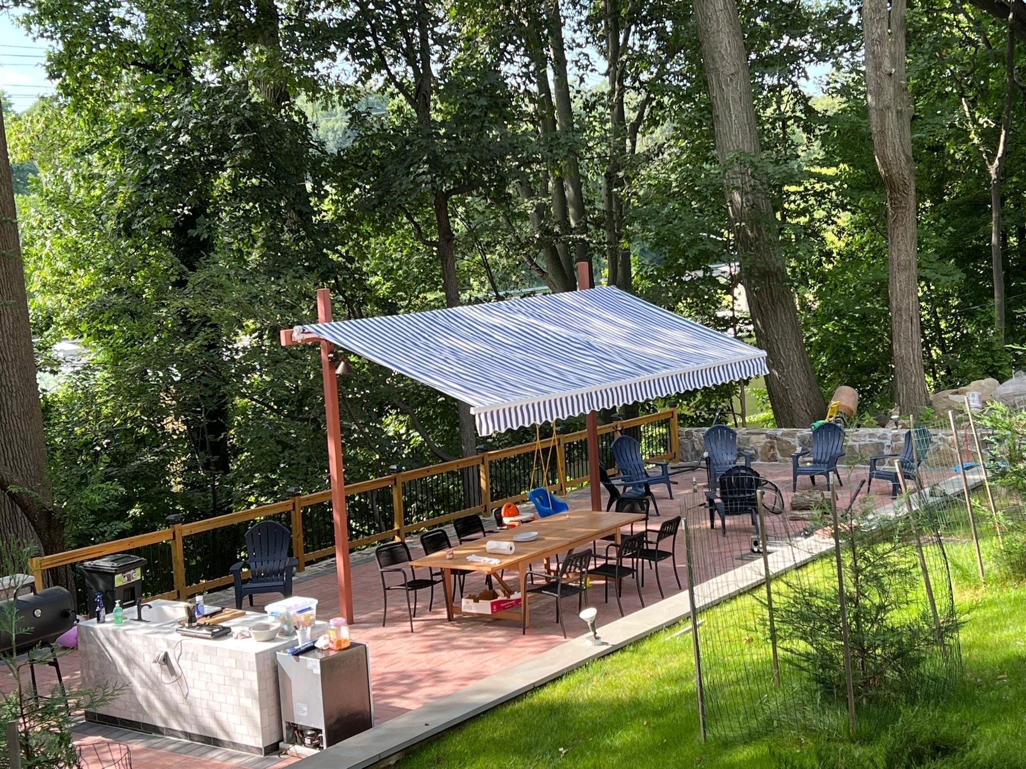 屋外ダイニングエリア