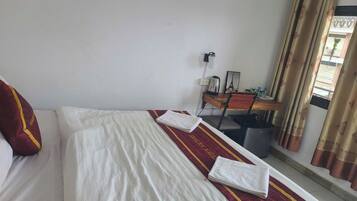 Soundproofing, free WiFi