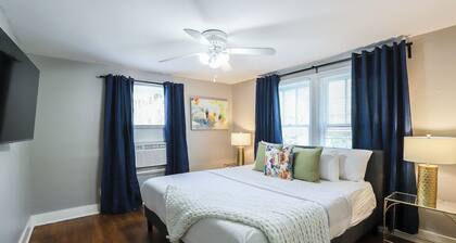 2BR The Green Plex! D! Downtown, Medical Center ★★★★★