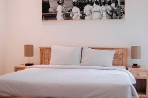3 chambres, fer et planche à repasser, Wi-Fi, draps fournis