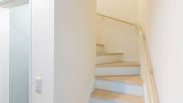Elite House | Living area | Flat-screen TV