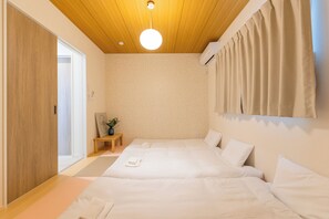 Elite House | Blackout drapes, free WiFi, bed sheets - es Maison Kasuga  (Osaka)